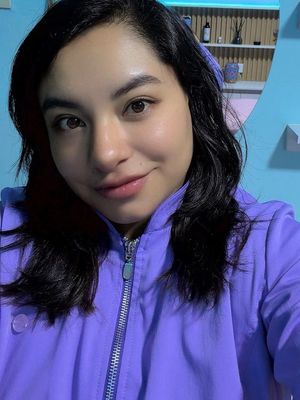 Queen, 32