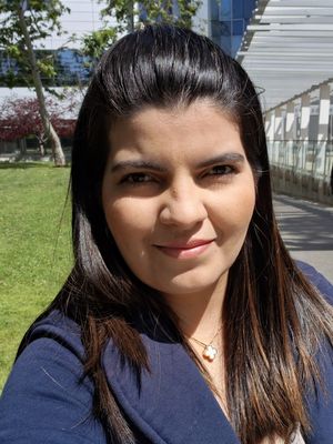 Renata, 35