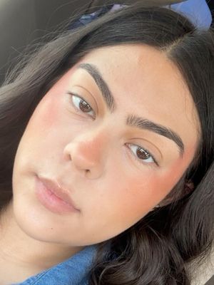 Jennifer, 23
