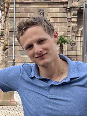 Konrad, 24