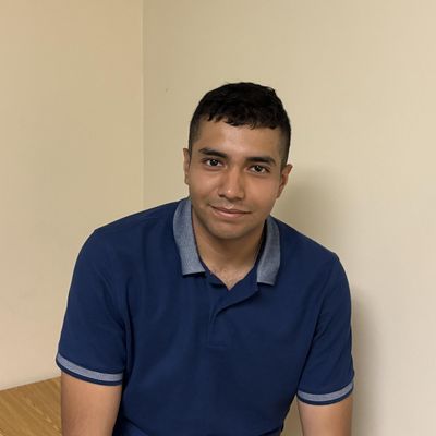 Eduardo, 25