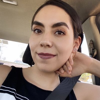 Estefania, 26
