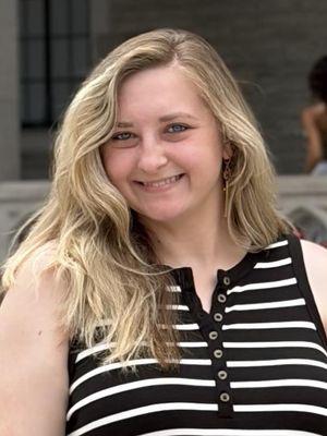 Stephanie, 26