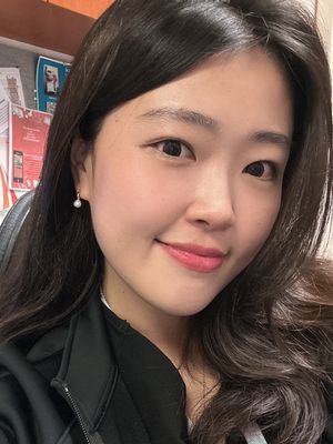 Yenny, 32