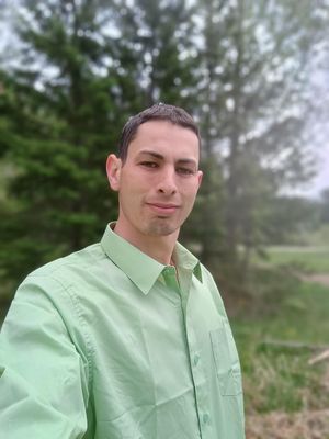 Emmanuel, 27