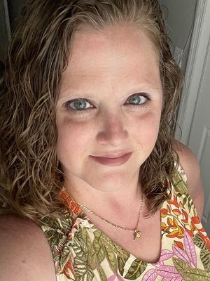 Christine, 38