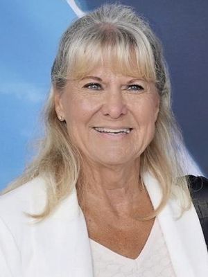 Nancy, 70