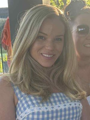 Louisa, 33