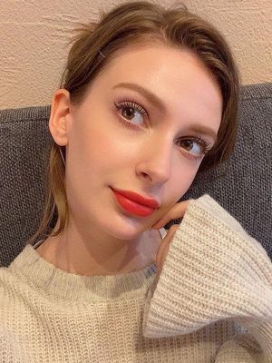 Ashley, 28