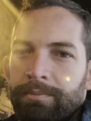 Tomaz, 35