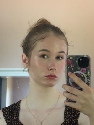 Audrey, 20