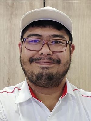 Andreas, 29
