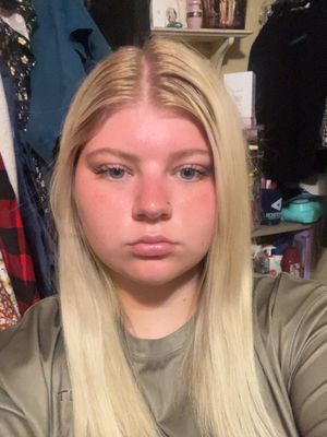 Kyleigh, 18