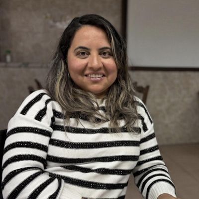 Luciana, 45