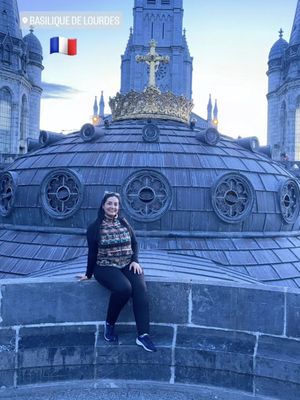Stefany, 32