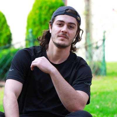 Ramin, 23