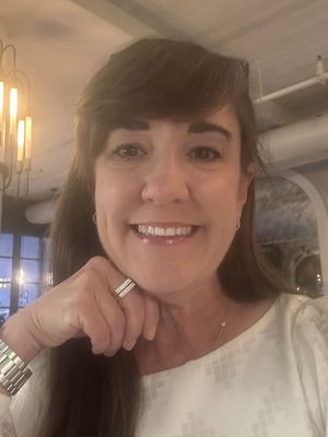 Jodie, 48