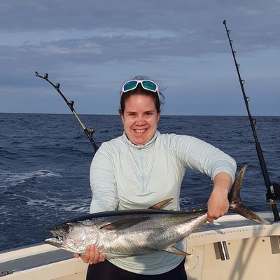 Elisabeth, 34
