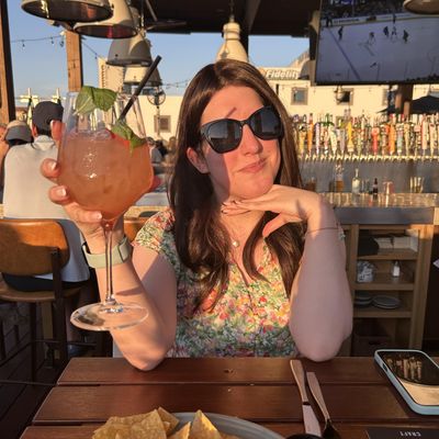 Emily, 31
