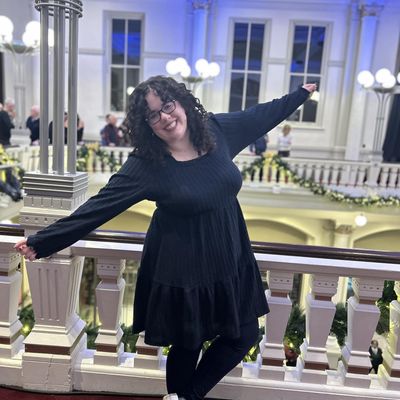 Hannah, 29