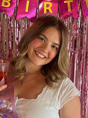 Maya, 21