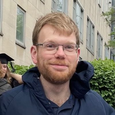 Alex, 32