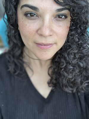 Cristina, 47