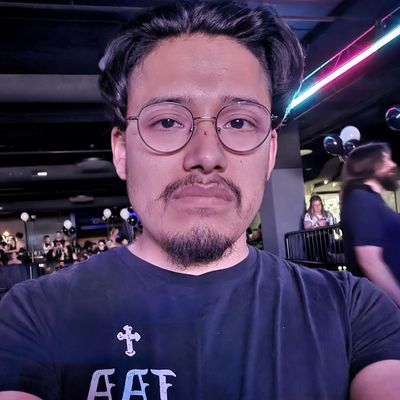 Luis, 30