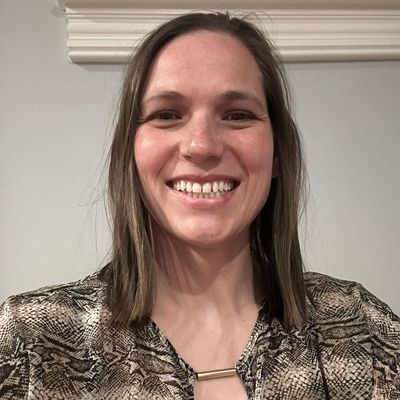 Laura, 36
