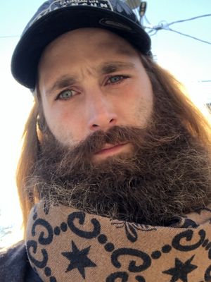 Arnaud, 28
