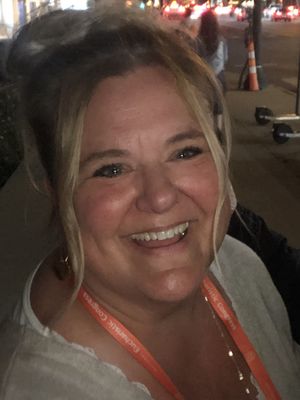 Kelli, 53