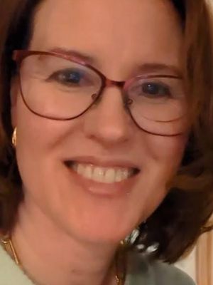 Bonnie, 50