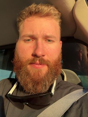 Frankie, 25