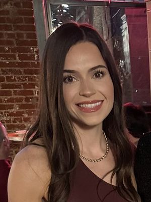 Paige, 30