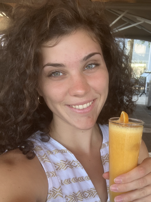 Megan, 25