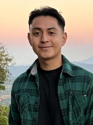 Moises, 29