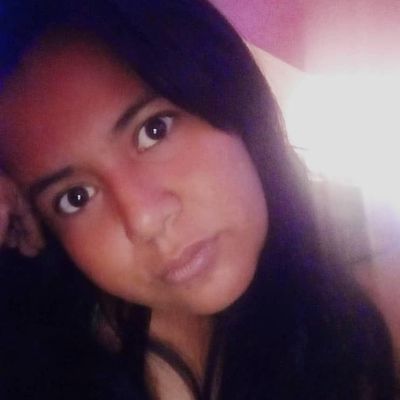 Laura, 32