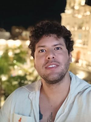 Juan, 33