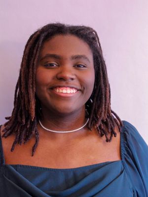 Amara, 23