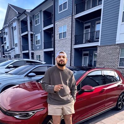 Luis, 31