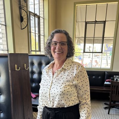 Ana, 56