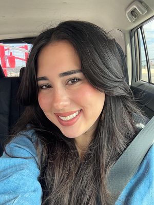 Hannah, 28