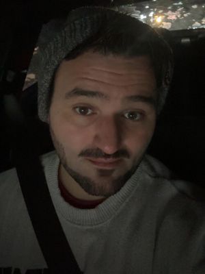 Nick, 32