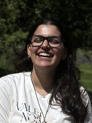 Sarah, 22
