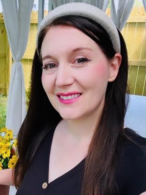 Katie, 40