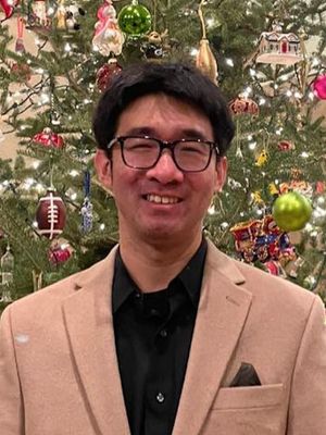 Daniel, 33