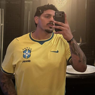 Angel, 32