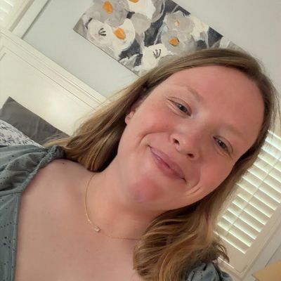 Jenna, 25