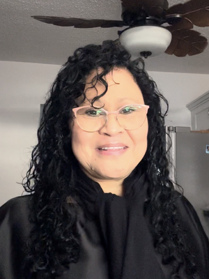 Yadira, 55