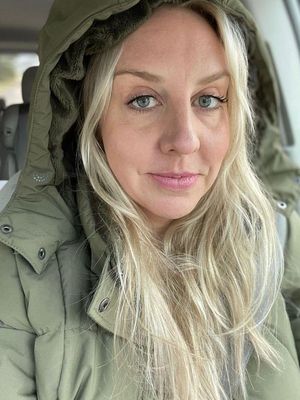 Laurr, 40